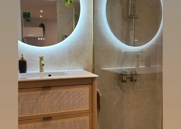 Apartment Bali Et Sauna Prive - Video Projecteur - Escapade Romantique-centre Carcassonne