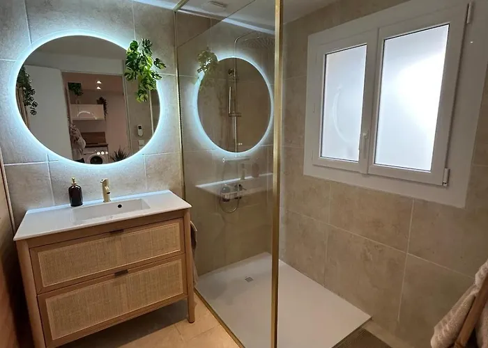 Apartment Bali Et Sauna Prive - Video Projecteur - Escapade Romantique-centre Carcassonne